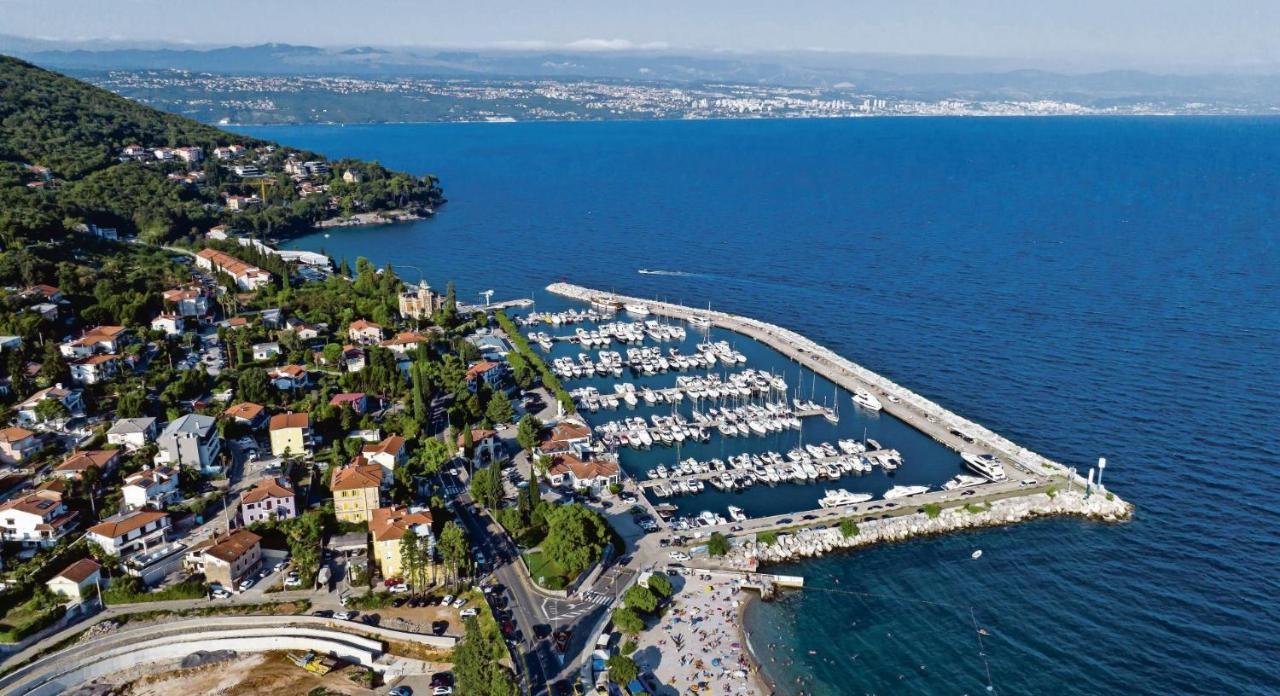 Apartments Skorup Ičići Esterno foto